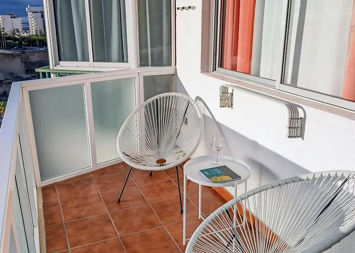 Bright Cosy 1br 7 Min To Siam Park Mall Apartament Playa de las Americas (Tenerife)