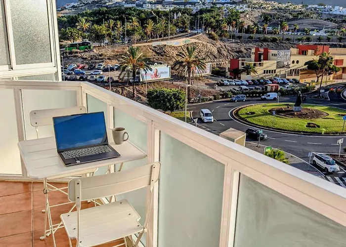 Bright Cosy 1br 7 Min To Siam Park Mall Apartman